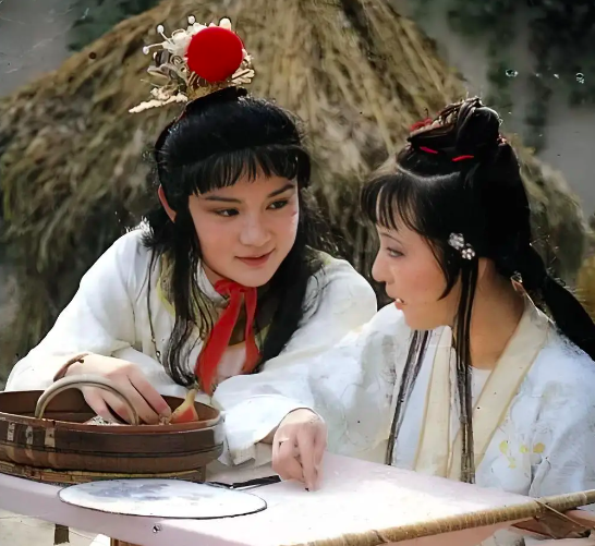 《红楼梦》：假如贾宝玉娶了林黛玉，贾府中兴指日可待-第1张图片